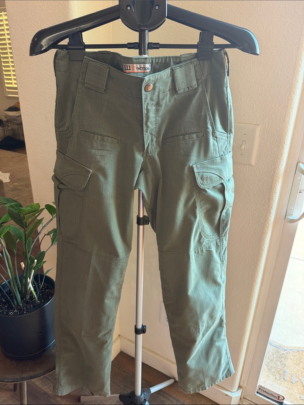 5.11 Tactical Stryke Cargo Pants Women's Size 6 TDU Green Outdoor Hiking Work
